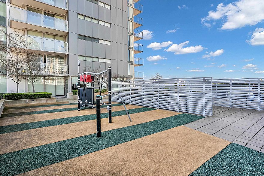 2203 488 SW Marine Drive