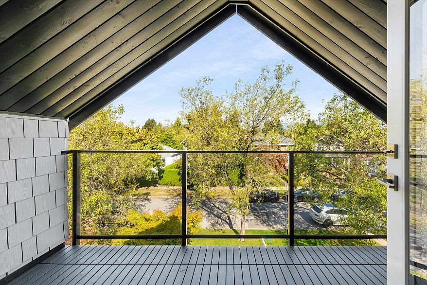 1 2750 W 19th Avenue