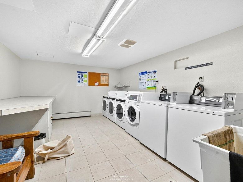 311 2121 W 6th Avenue