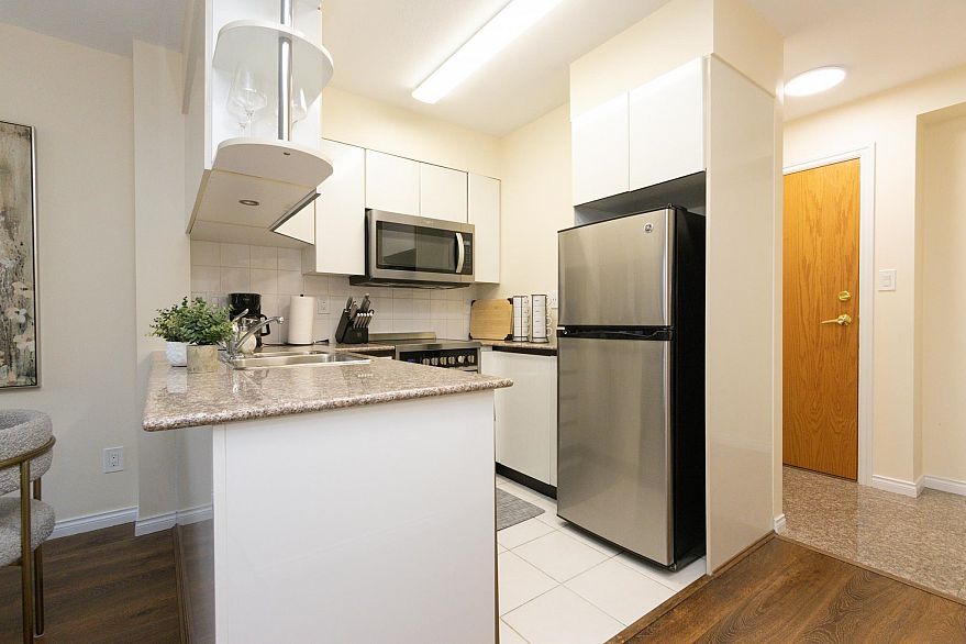 1501 1189 HOWE STREET, Vancouver BC V6Z 2X4