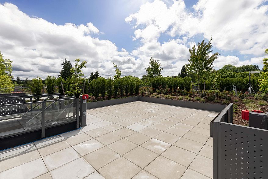 406 3668 W 10th Avenue