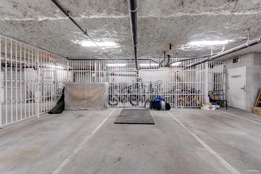 208 188 E 33rd Avenue