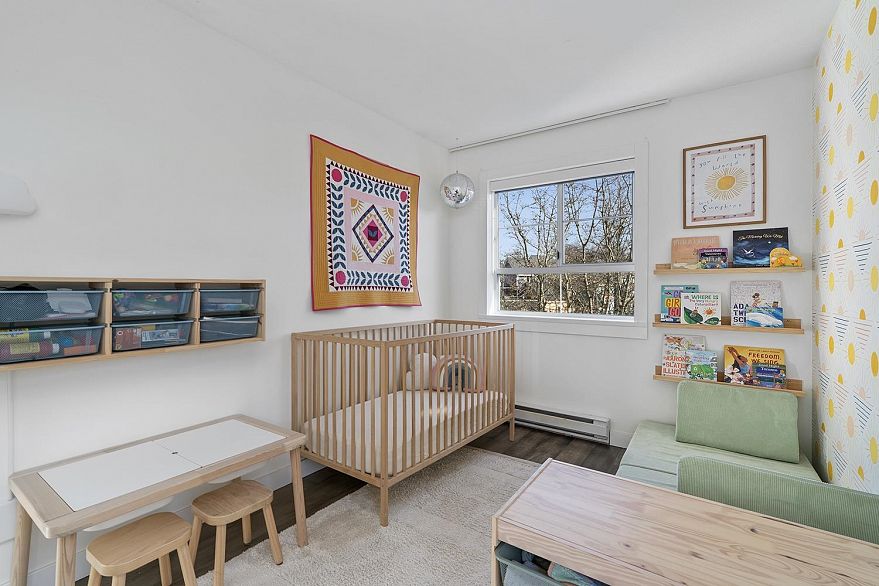 305 1950 E 11 Avenue