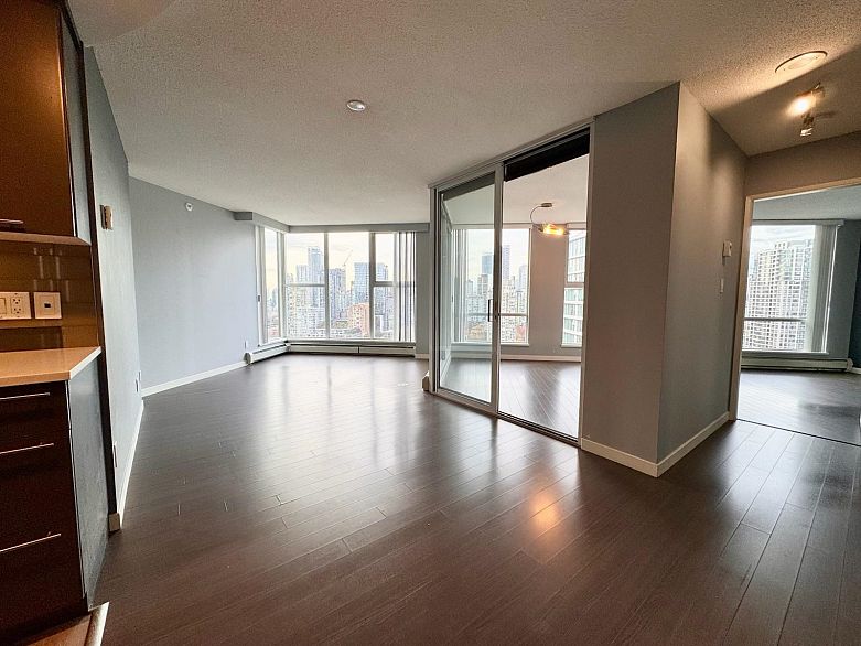 3002 1009 Expo Boulevard