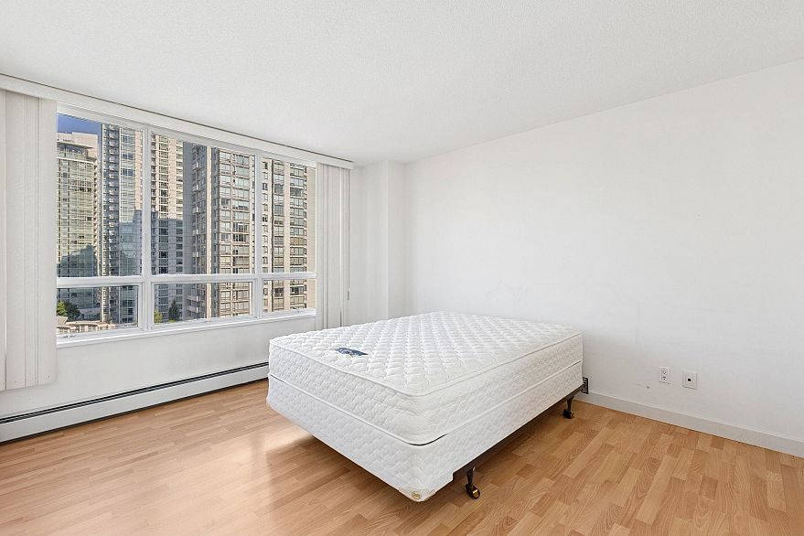 15D 139 Drake Street