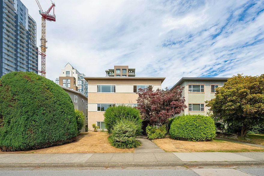 8 1235 W 10th Avenue