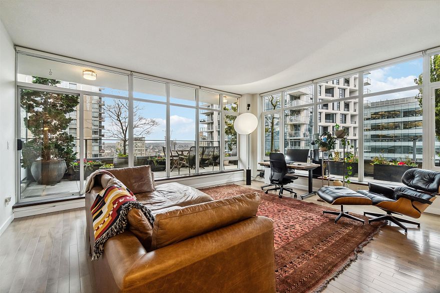 1601 1252 Hornby Street