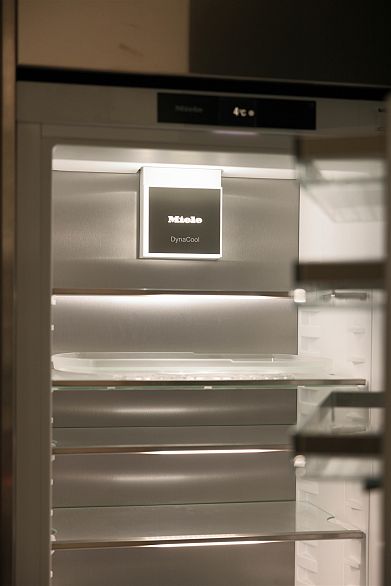 1 1177 W 33rd Avenue