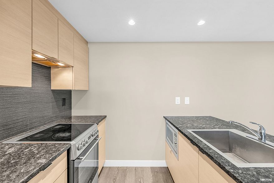 2503 489 Interurban Way