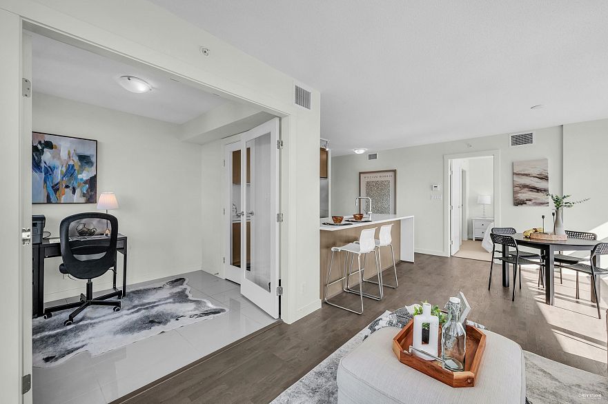 1606 1009 Harwood Street