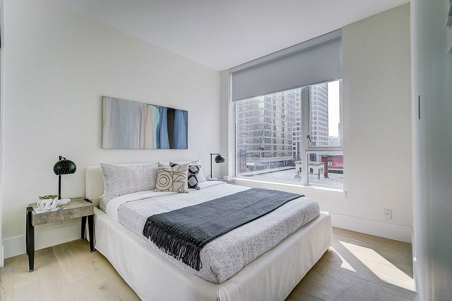 903 1211 Melville Street