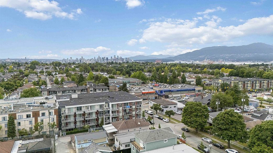 PH8 1838 Renfrew Street