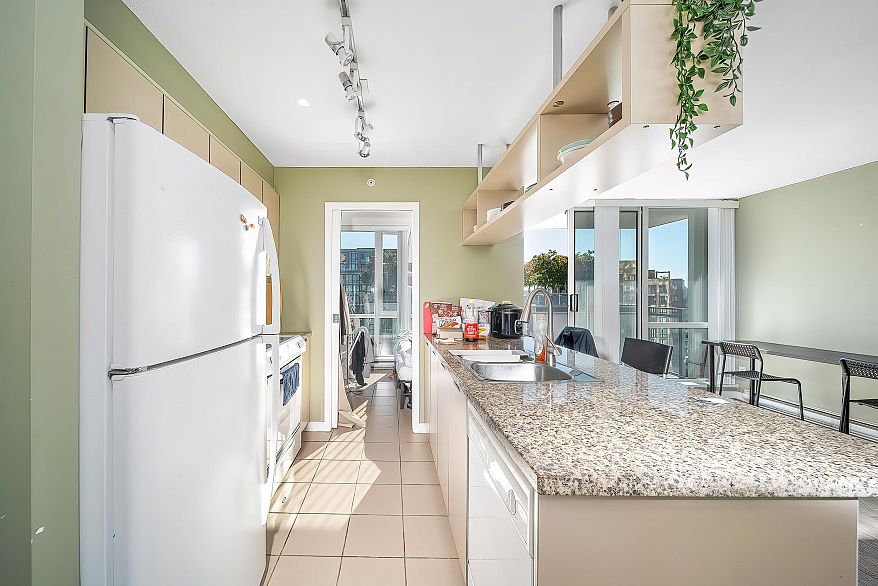 1606 1082 Seymour Street