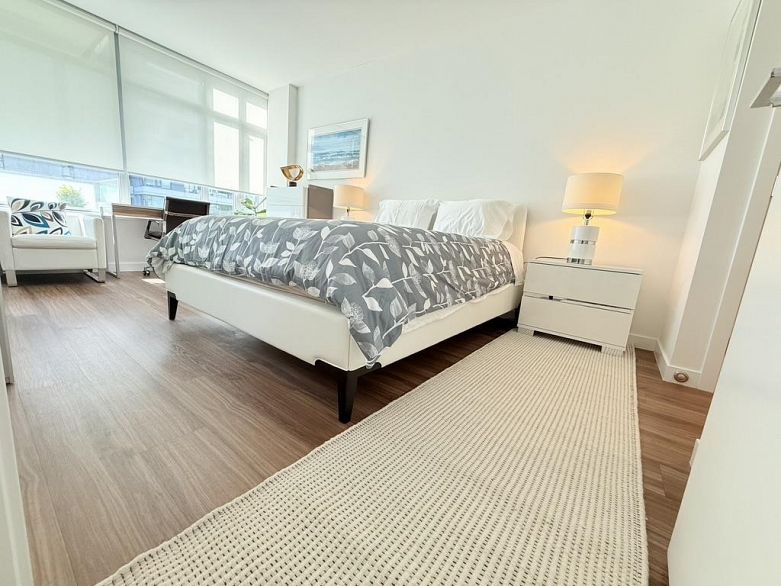 313 1661 Quebec Street