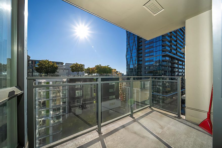 1606 1082 Seymour Street