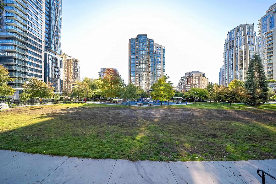 1606 1082 Seymour Street