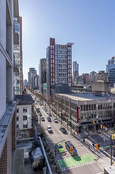 705 565 Smithe Street