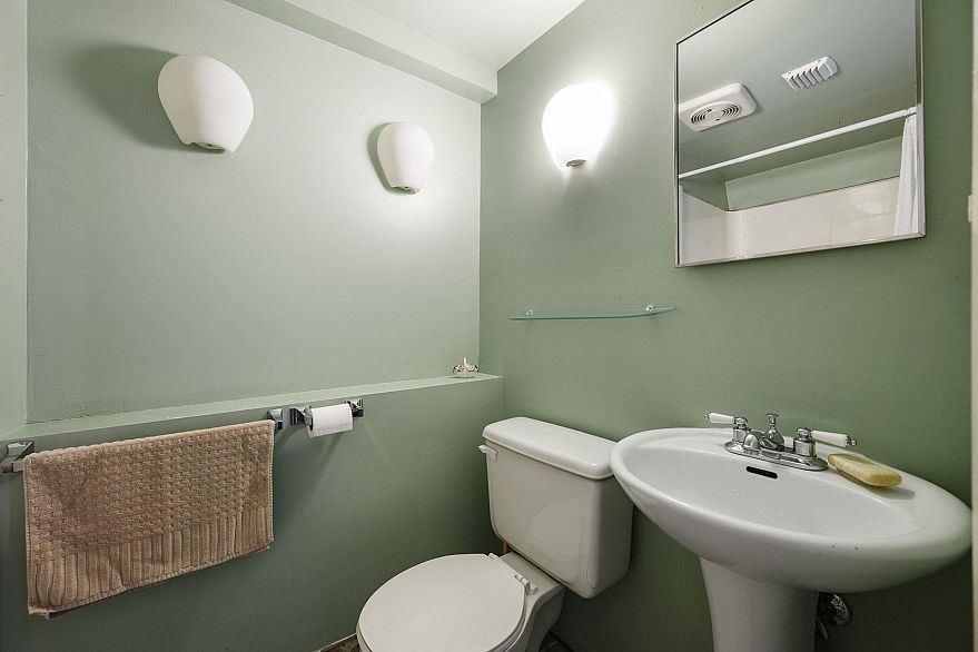 2633 Venables Street