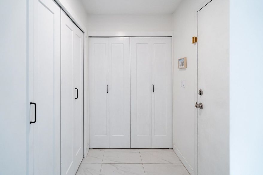 305 1950 E 11 Avenue