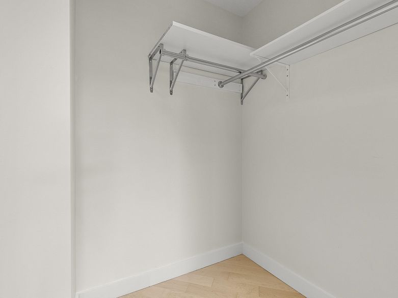 612 2228 Marstrand Avenue