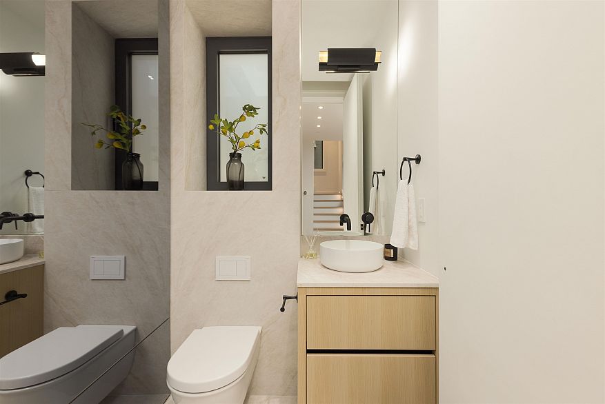 1 1177 W 33rd Avenue