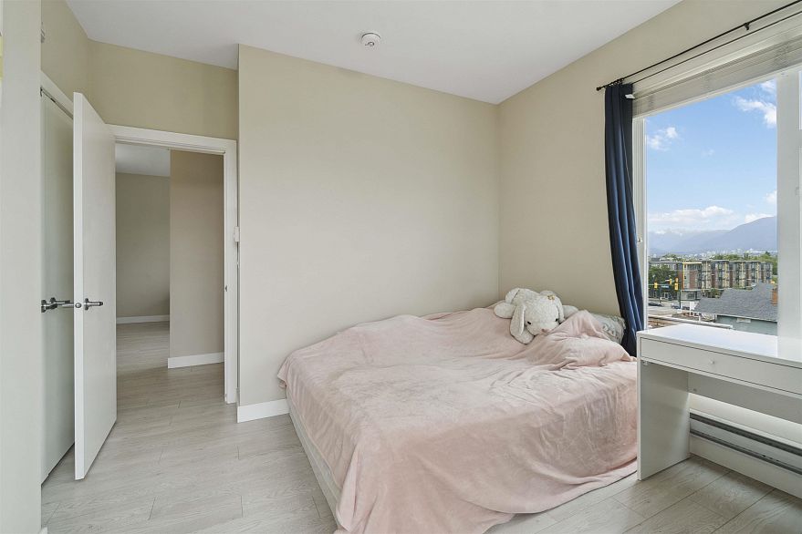 PH8 1838 Renfrew Street