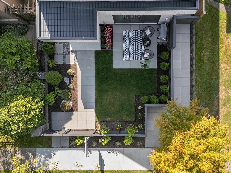 1 2750 W 19th Avenue