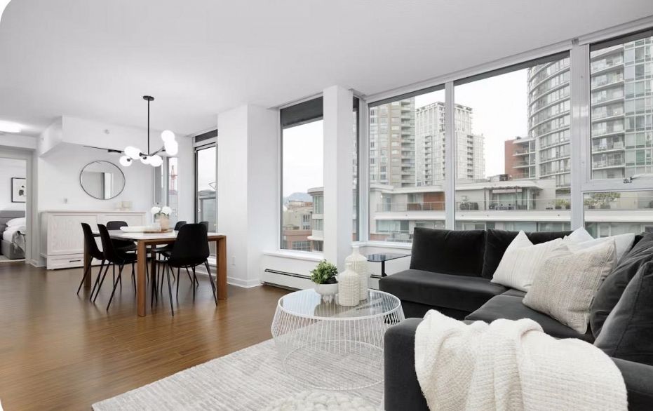 701 633 Abbott Street