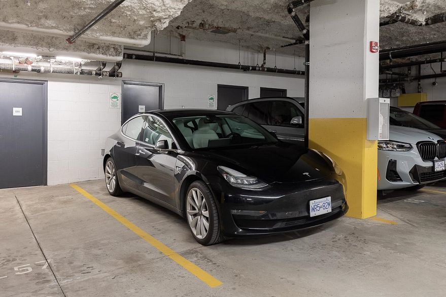 603 523 W King Edward Avenue