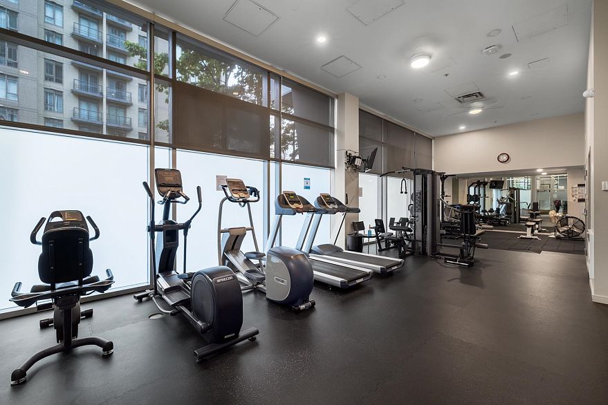 1107 1010 Richards Street