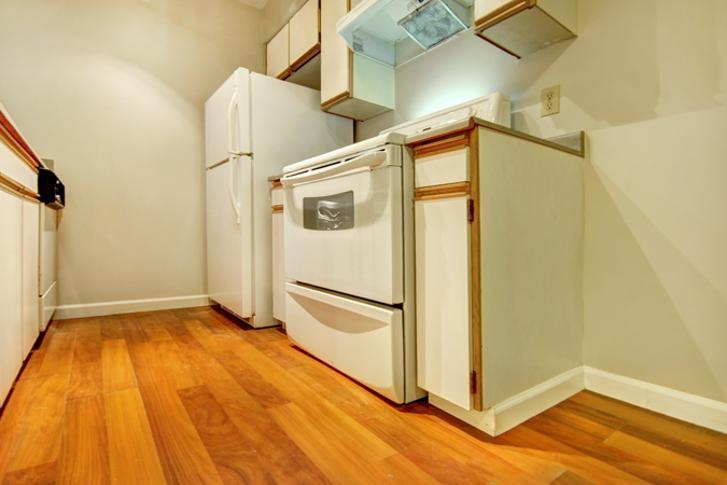 202 1641 WOODLAND DRIVE, Vancouver BC V5L 3S9