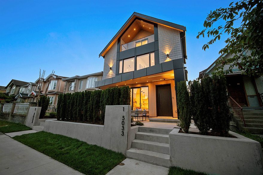 1 5033 Prince Albert Street