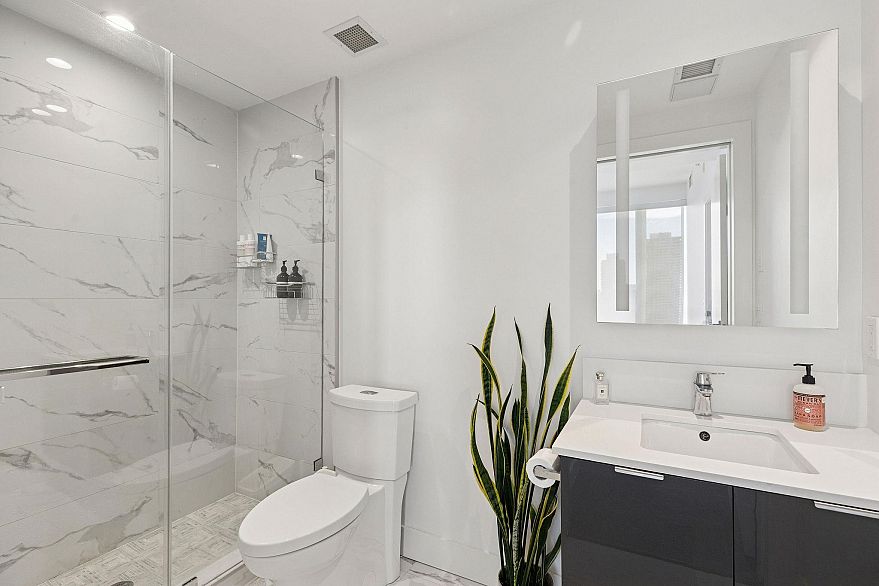 603 7777 Cambie Street