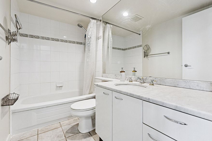 2007 1331 Alberni Street