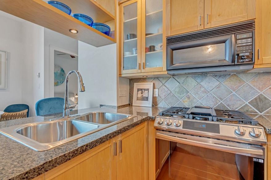 311 2515 Ontario Street