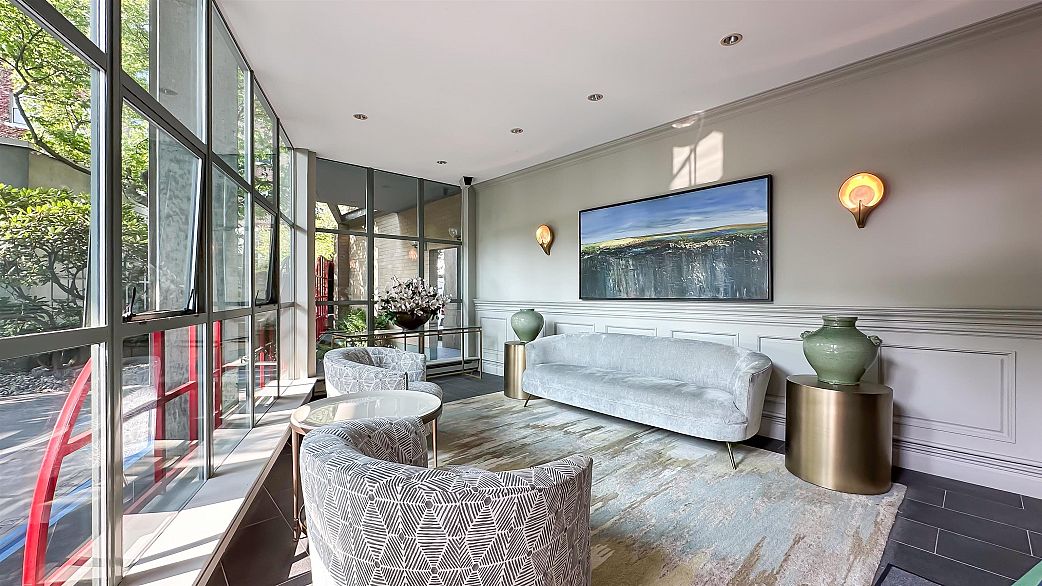 17 1861 BEACH AVENUE, Vancouver BC V7Y 1B8