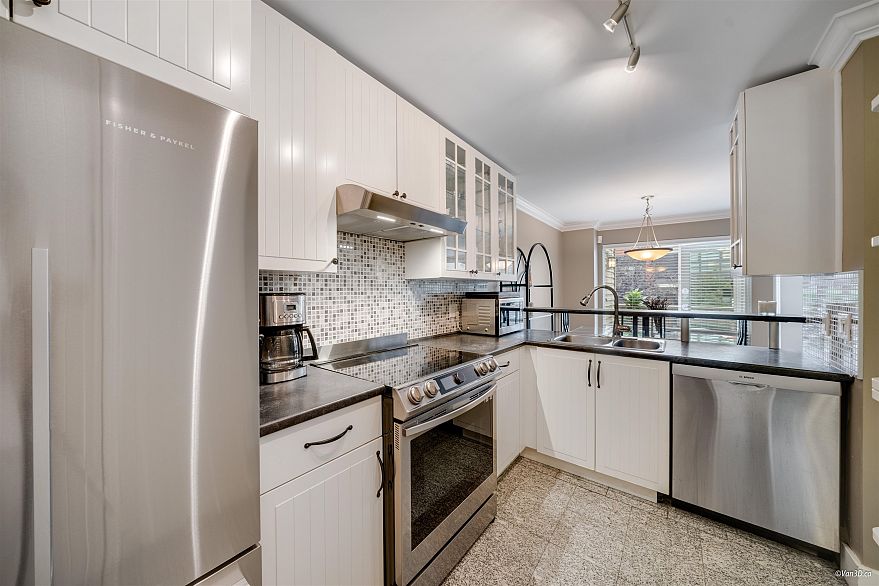 201 1100 W 7th Avenue