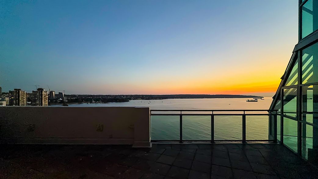 17 1861 BEACH AVENUE, Vancouver BC V7Y 1B8