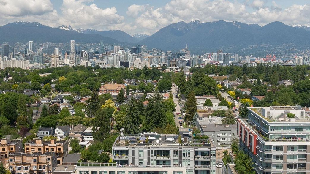 603 523 W King Edward Avenue