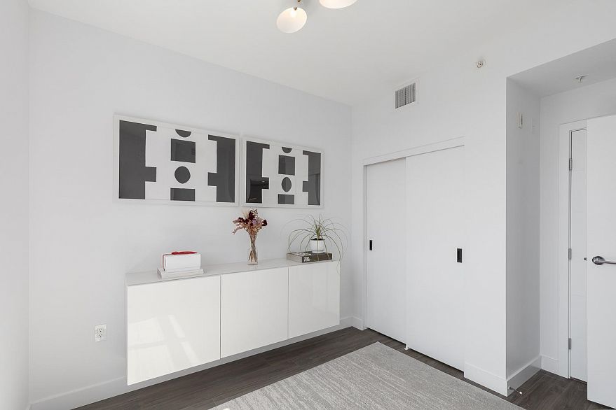 603 523 W King Edward Avenue