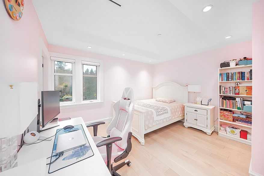 1 4085 W 41st Avenue