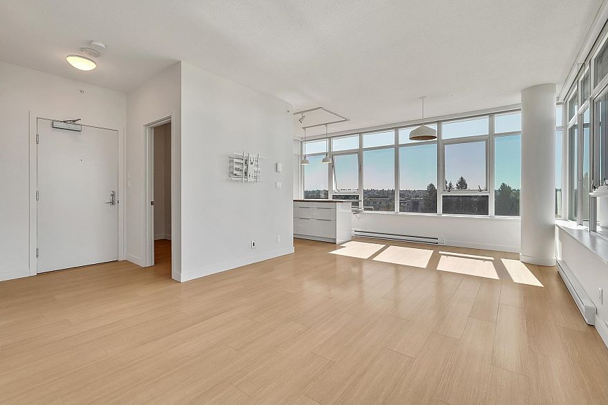 903 2788 Prince Edward Street