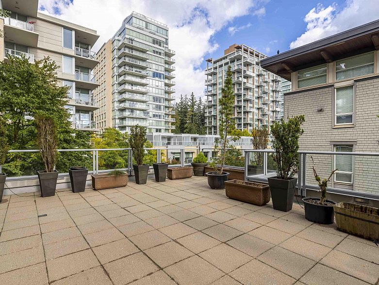 307 3382 Wesbrook Mall