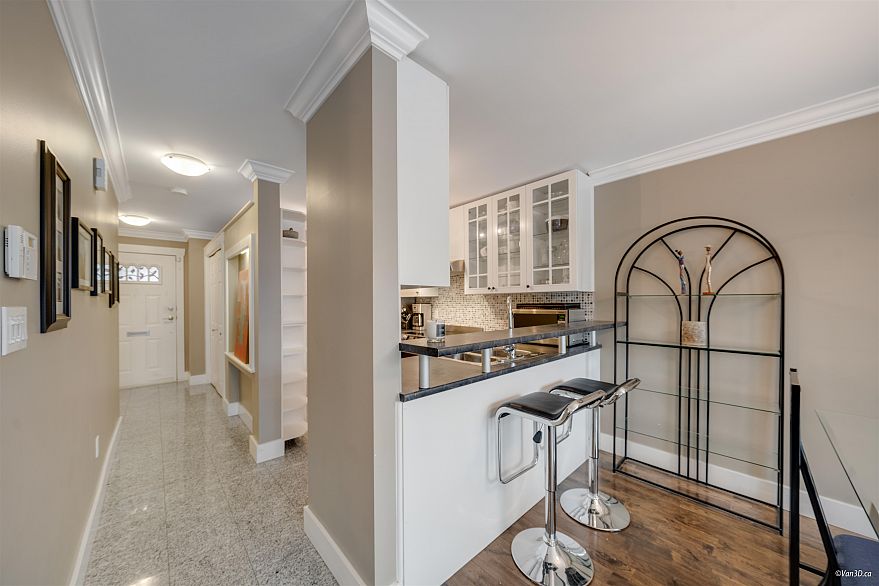 201 1100 W 7th Avenue