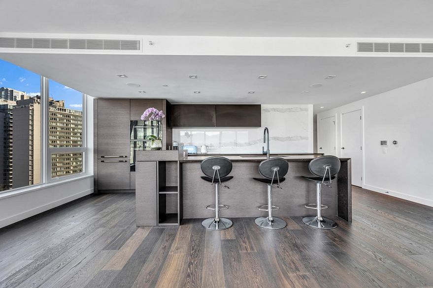 150X 620 CARDERO STREET, Vancouver BC V6G 3H7