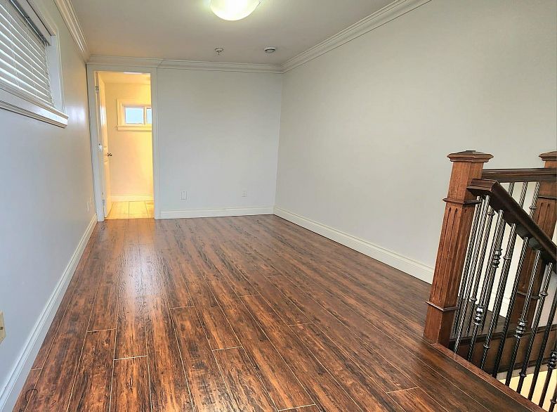 Main+up 1391 E 61 AVENUE, Vancouver BC V5X 2C8