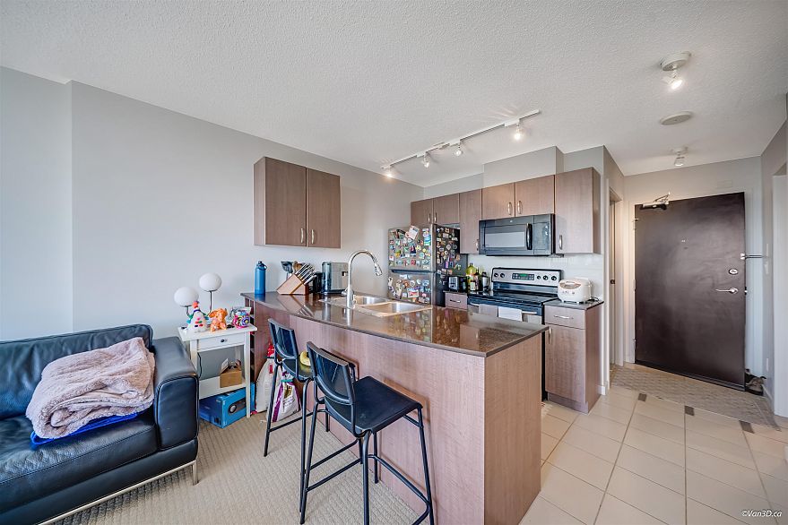 2714 610 Granville Street