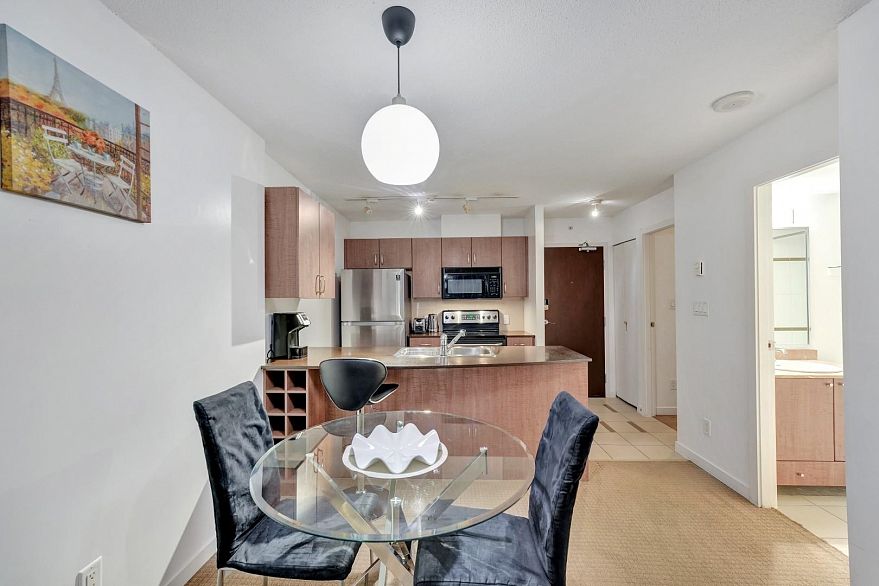 1506 610 Granville Street