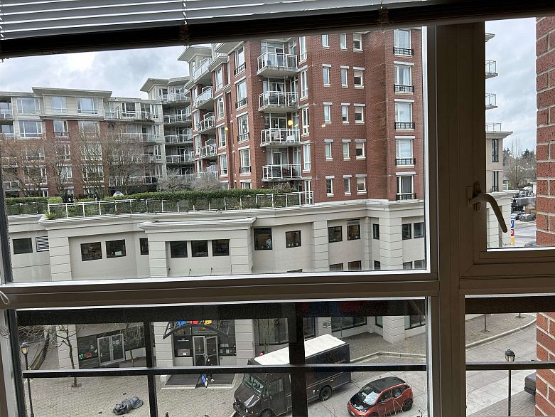 418 4028 Knight Street