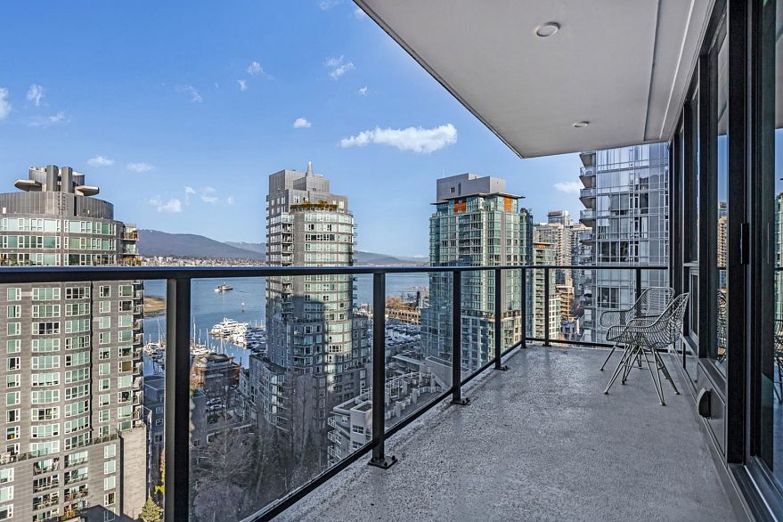 150X 620 CARDERO STREET, Vancouver BC V6G 3H7